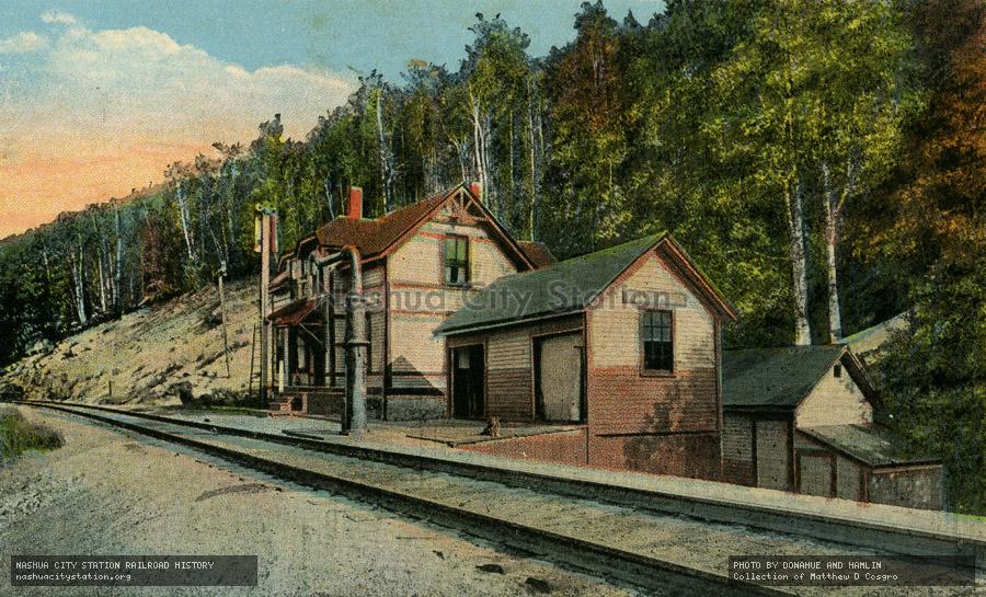 Postcard: Willey House Station, Crawford Notch, New Hampshire